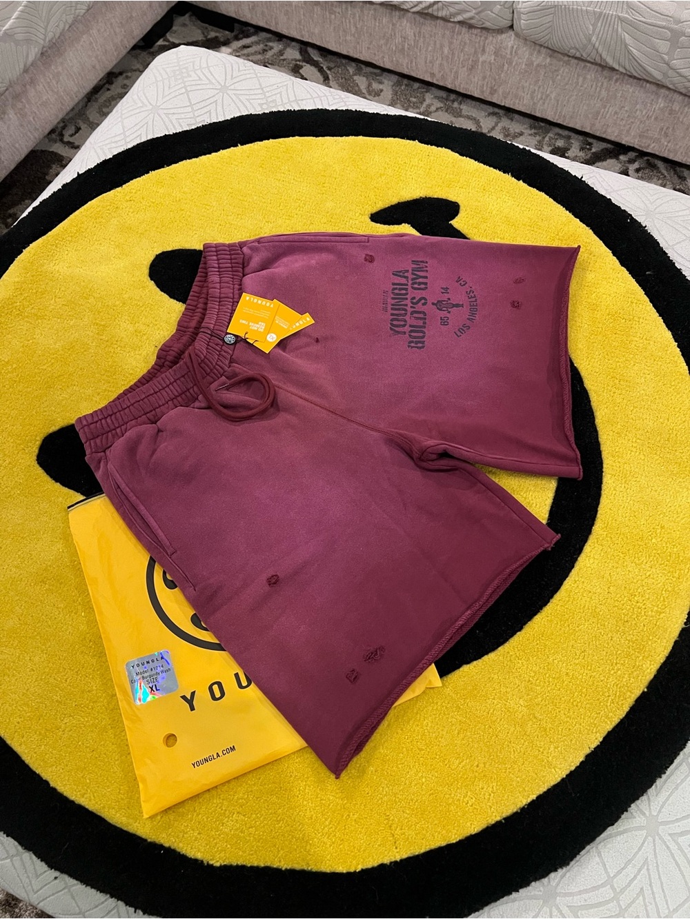 YoungLA 1014 - GOLD'S IRON LEGACY SHORTS
Burgundy Wash
XL